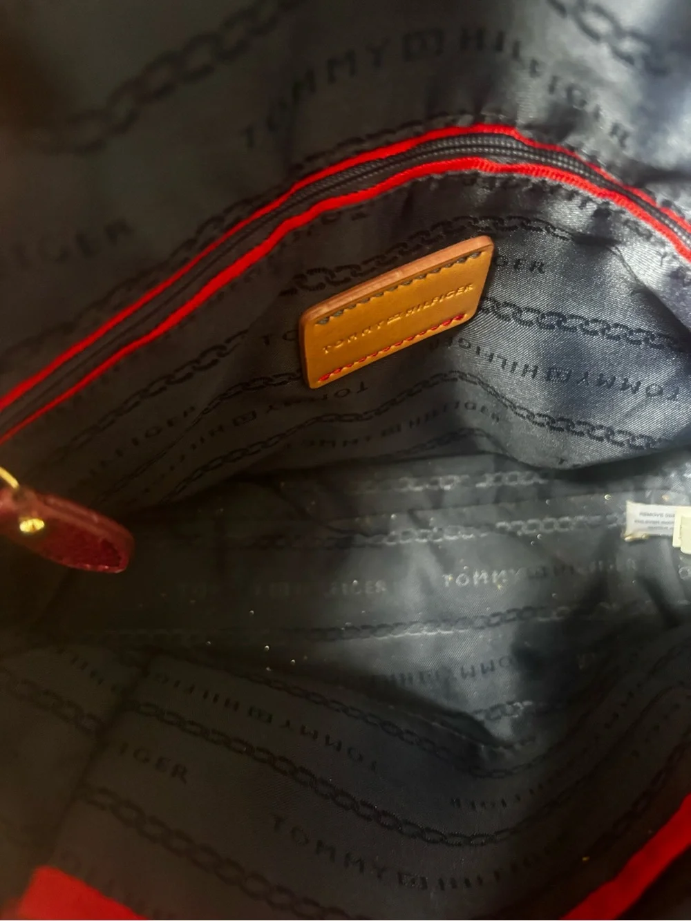 VTG Tommy Hilfiger pebbled leather satchel signature striped charm strap